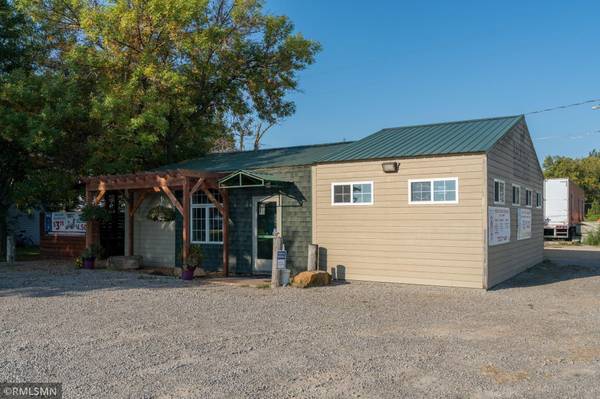 204 1st AVE, Pemberton, MN 56078