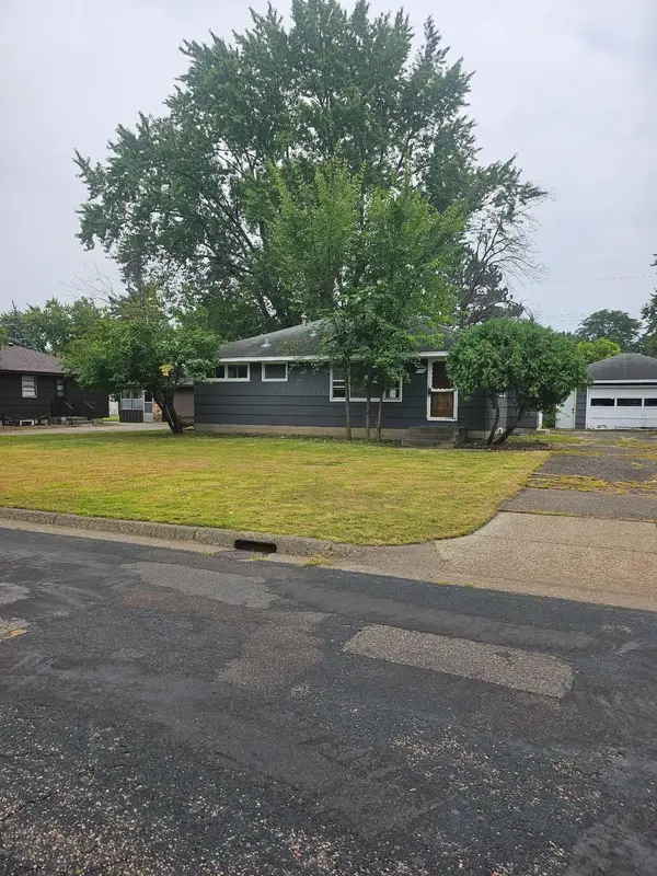 5107 Winchester LN, Brooklyn Center, MN 55429