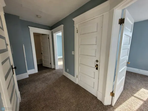 915 Broadway N, Fargo, ND 58102