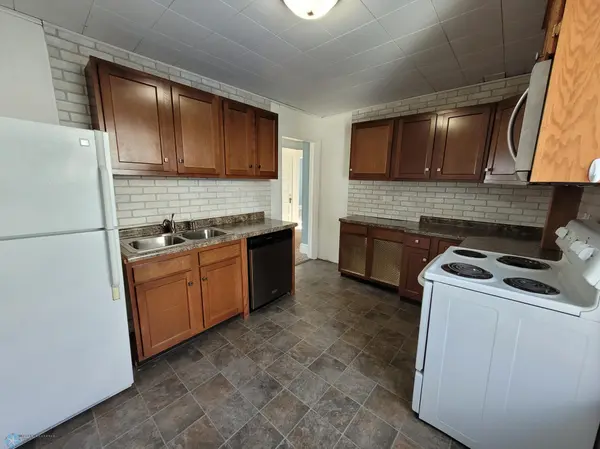 915 Broadway N, Fargo, ND 58102