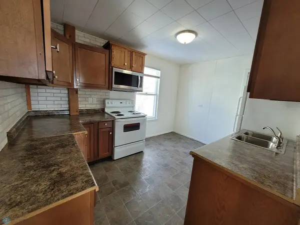 915 Broadway N, Fargo, ND 58102