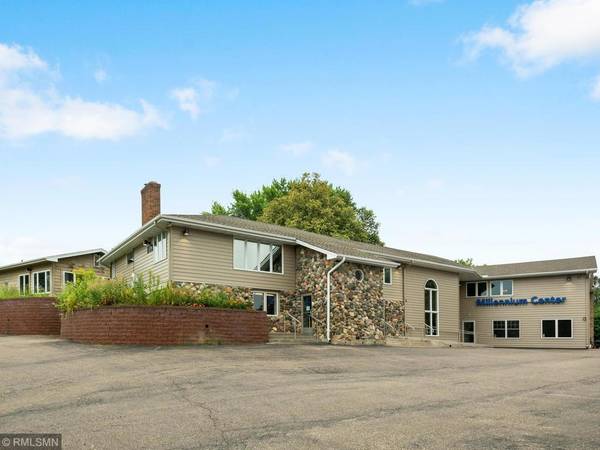 1708 Meadowview RD, Eagan, MN 55121