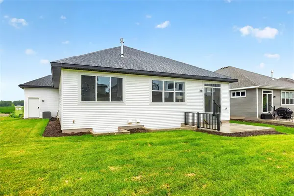 19380 Everglade PATH, Farmington, MN 55024