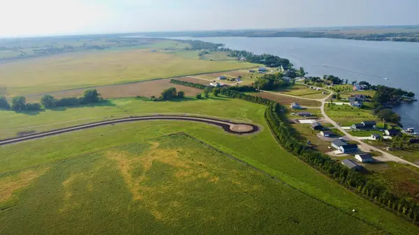Lot 8 Oak Creek CIR, Big Stone City, SD 57216