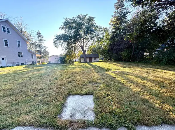 523 Strait AVE, Worthington, MN 56187