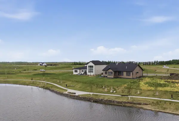 8215 Hebgen DR, Horace, ND 58047