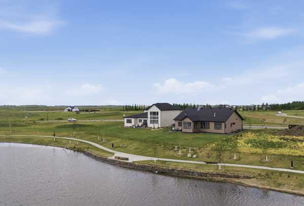 8215 Hebgen DR, Horace, ND 58047