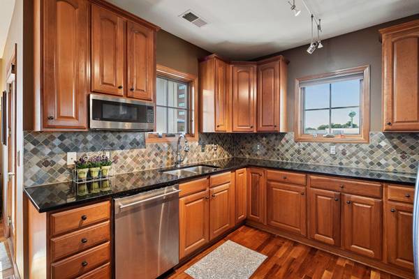 4100 Spring ST #214, Spring Park, MN 55384