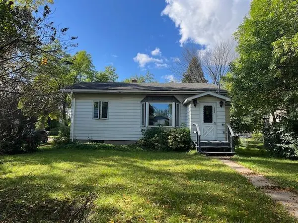 1909 Southern DR, Virginia, MN 55792