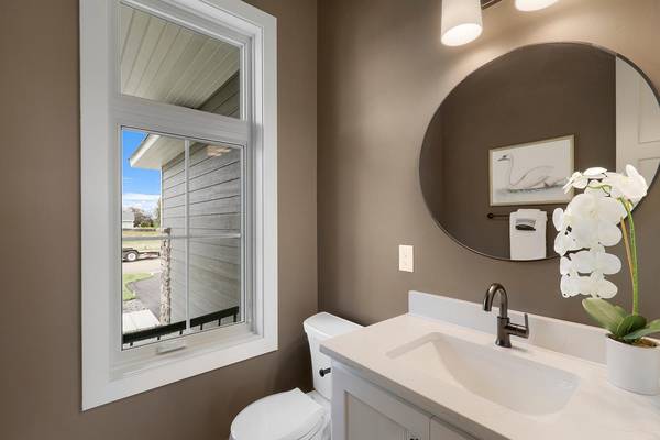 4938 Parkside Circle, Eagan, MN 55123