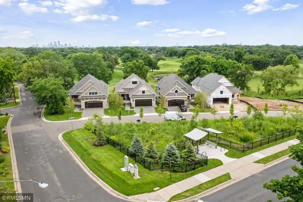 1240 Greenway PASS, Golden Valley, MN 55427