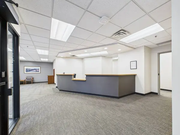 16372 Kenrick AVE #100, Lakeville, MN 55044