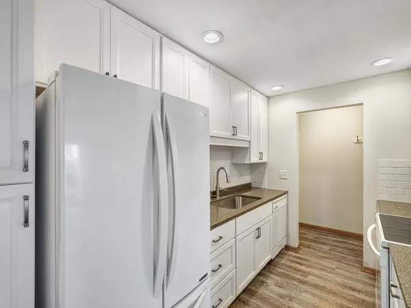 3421 Kent ST #614, Shoreview, MN 55126