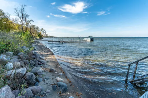 22127 Statesboro DR, Battle Lake, MN 56524