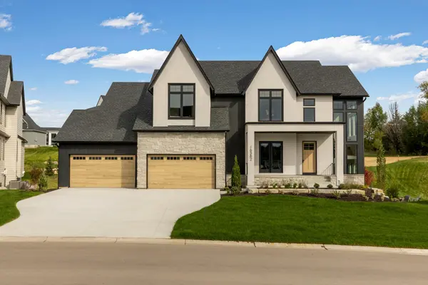 16382 46th CT N, Plymouth, MN 55446