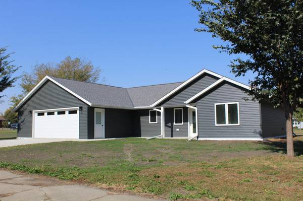 131 Main ST E, Trimont, MN 56176