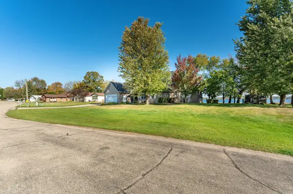 42221 Ukkelberg DR, Clitherall, MN 56524
