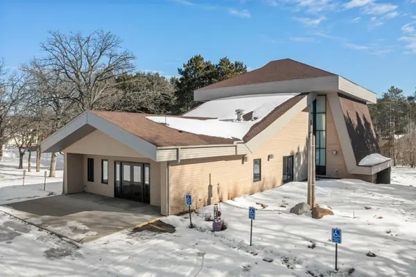 1155 Joy CIR SW, Cambridge, MN 55008
