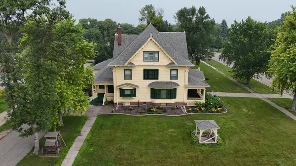 312 10th AVE N, Casselton, ND 58012