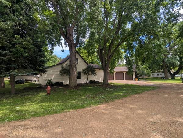 110 N Grant ST, Taunton, MN 56291