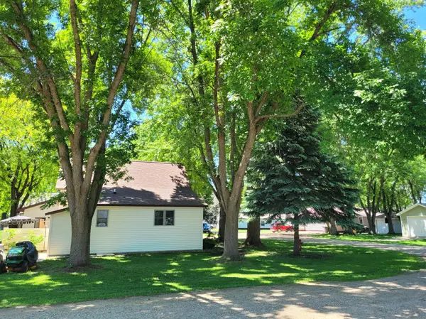 110 N Grant ST, Taunton, MN 56291
