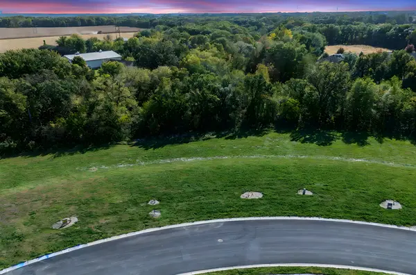 1973 Lexington LN, North Mankato, MN 56003