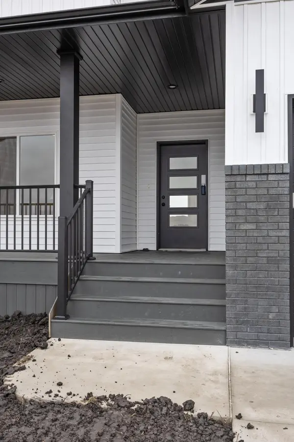8414 61st ST S, Horace, ND 58047