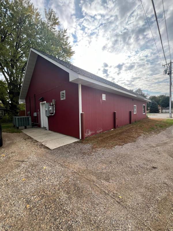422 Oak ST, Dawson, MN 56232