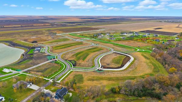 8109 Rivers Edge LN, Horace, ND 58047