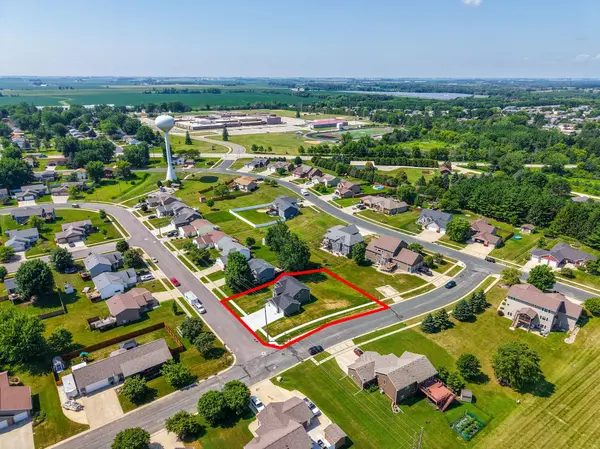 809 5th Avenue NW, Dodge Center, MN 55927