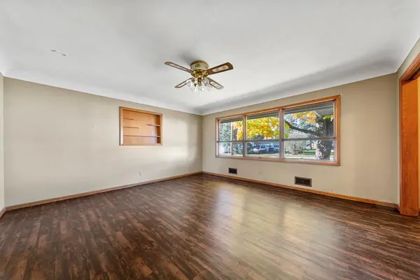 1043 Chase AVE, Gibbon, MN 55335