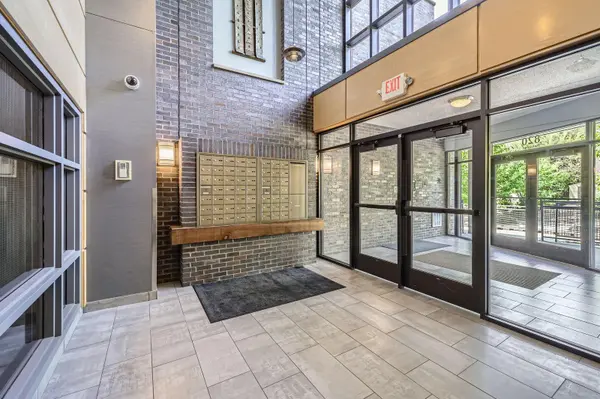 820 Emerald Street #307, Saint Paul, MN 55114