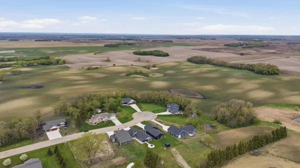 552 Leonard ST, Hawley, MN 56549