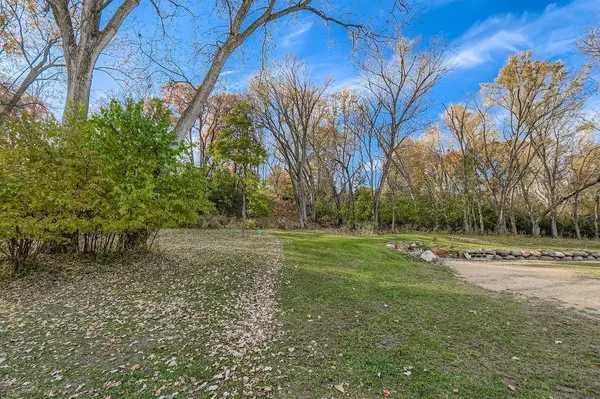 15800 33rd ST S, Afton, MN 55001