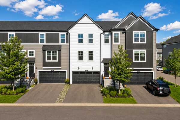 3617 76th LN E, Inver Grove Heights, MN 55076