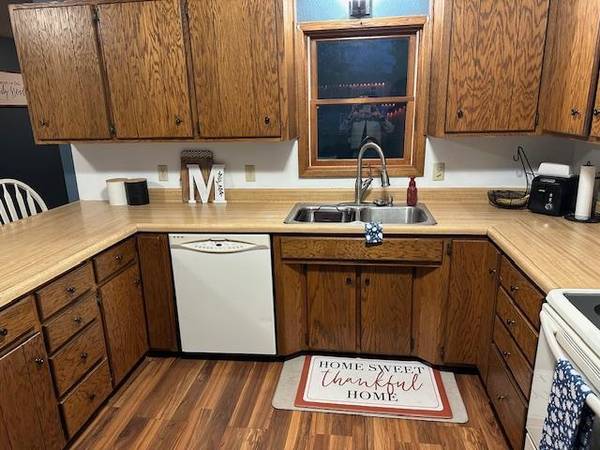 537 Cedar AVE, Westbrook, MN 56183