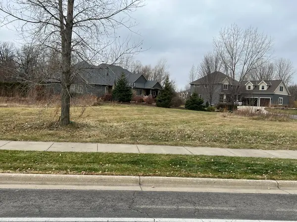 1411 Bear Path CT, Sartell, MN 56377
