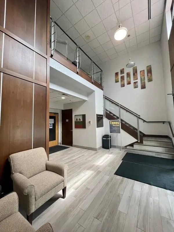 2000 Plymouth RD, Minnetonka, MN 55305