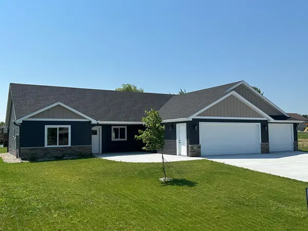 129 Highlands BLVD, Melrose, MN 56352