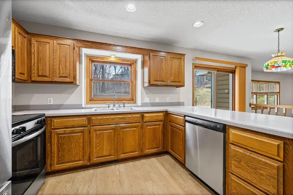 10013 170th ST W, Lakeville, MN 55044