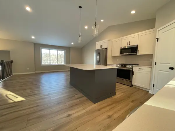 2141 Ponderosa PL SW, Rochester, MN 55902