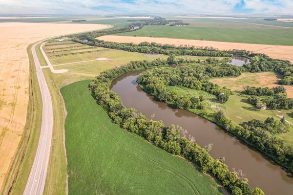 7194 180TH AVE SE, Wahpeton, ND 58075