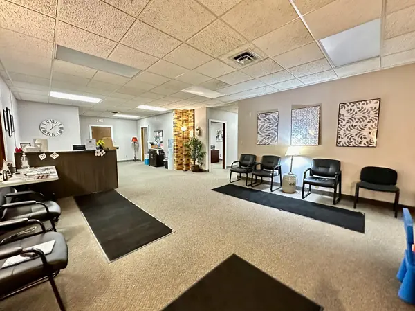 125 W Lincoln AVE #Suite 3, Fergus Falls, MN 56537
