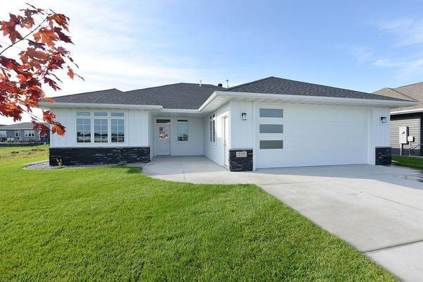 235 Emma CT, Mapleton, ND 58059