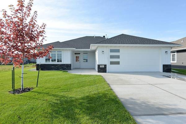 235 Emma CT, Mapleton, ND 58059