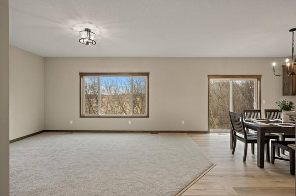 9951 14th CIR NE, Saint Michael, MN 55376