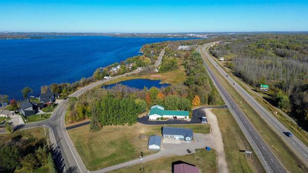 1910 E Shore DR, Detroit Lakes, MN 56501