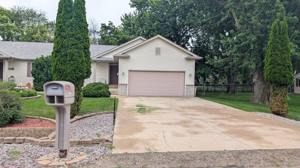 1606 17th ST SW, Austin, MN 55912