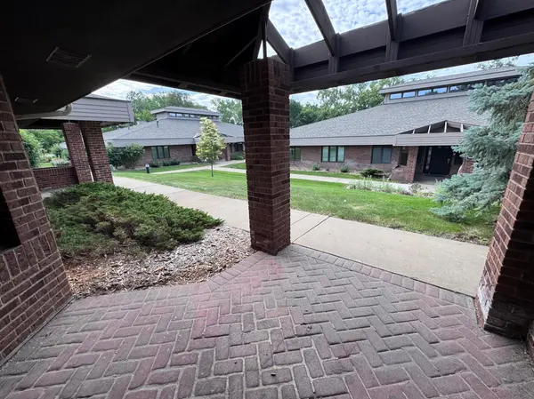 5811 Cedar Lake RD S, Saint Louis Park, MN 55416