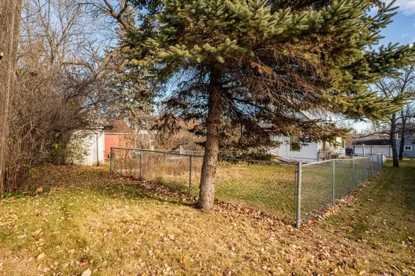 608 Ash ST, Lisbon, ND 58054